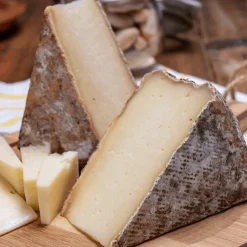 Tomme de Savoie 1.7kg